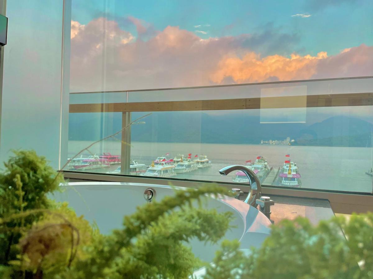 明湖采堤渡假館