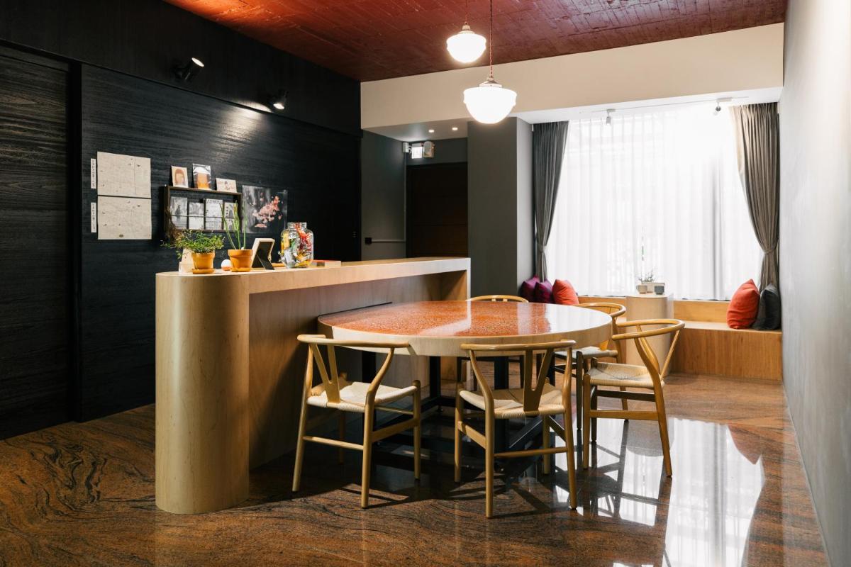珍遇珍寓 June June House - 台南中西區電梯民宿 - 雙人房可訂 可包棟
