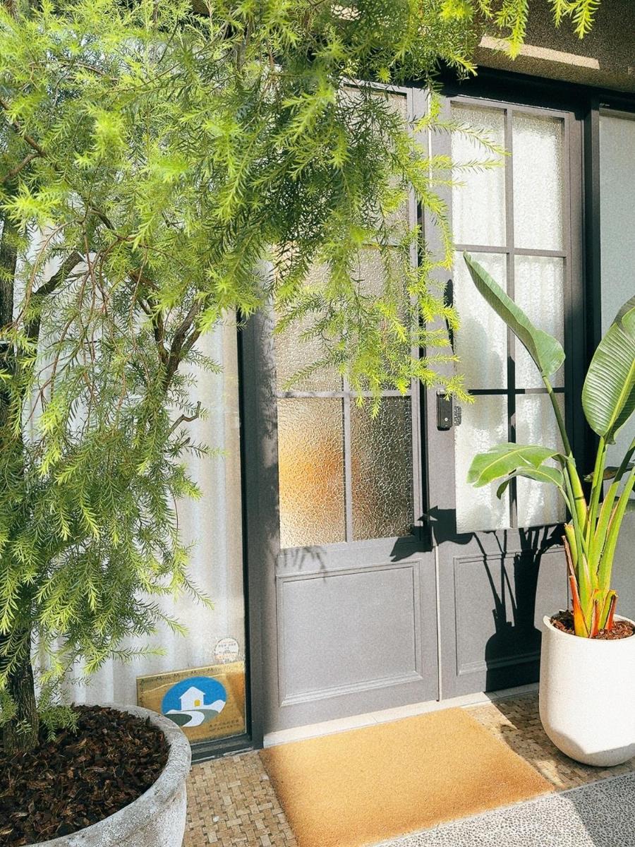 梧同包棟民宿La Petite Maison I Entire House BnB I 寵物友善 I 國旅卡 I 出差商旅可報帳 I 電動麻將 I NETFLIX I Nintendo Switch I MOD I一軒家貸切