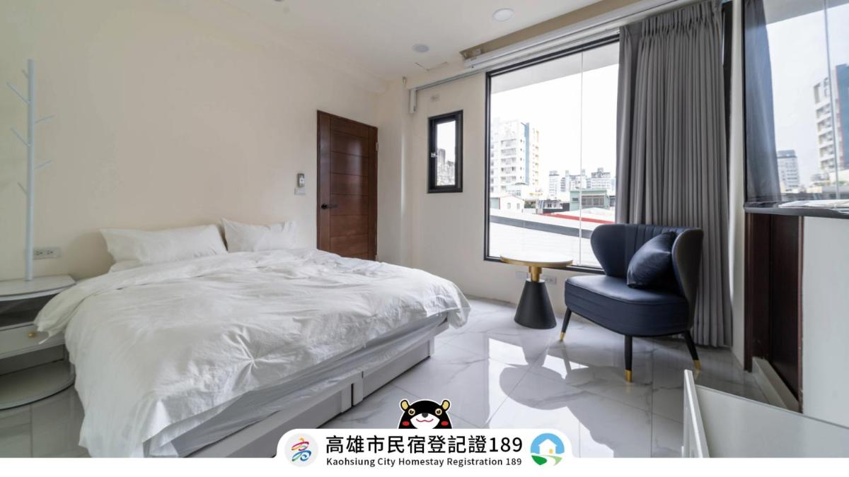 䦈迎辰曦
